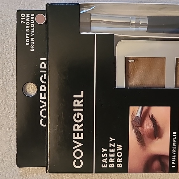 COVERGIRL MAKEUP BUNDLE OF 8 ITEMS - Picture 14 of 16